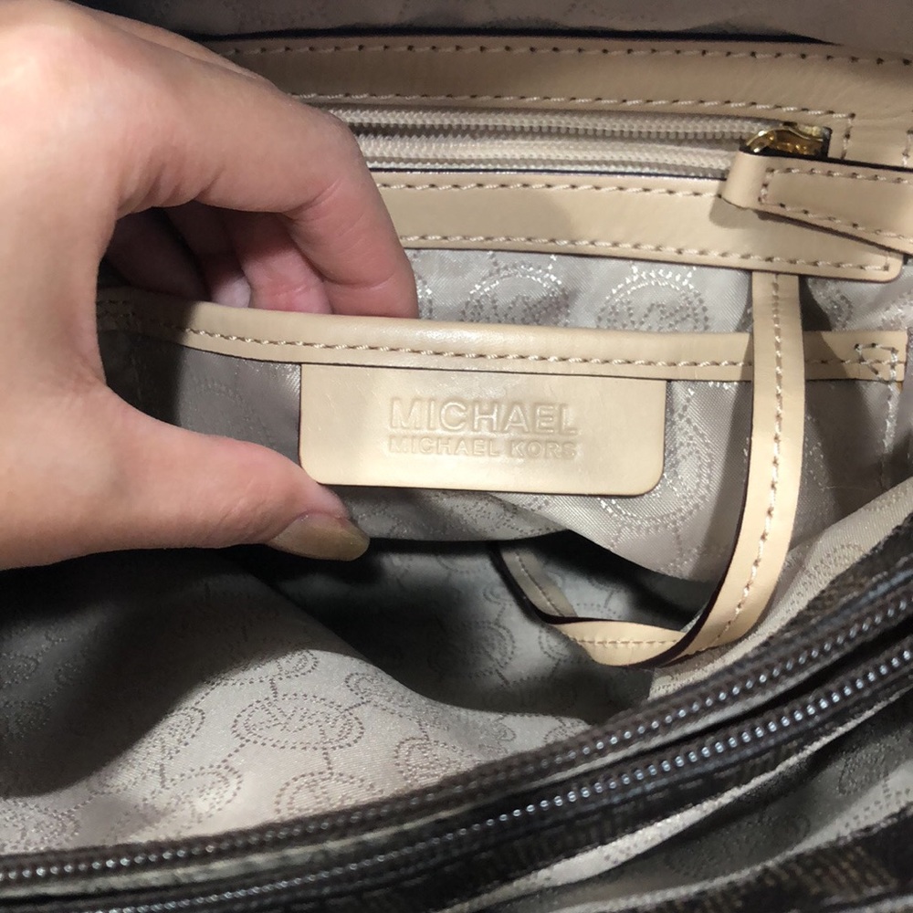 Genuine Michael Kors Designer Handbag Purse Bag